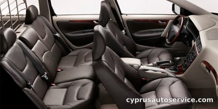 VOLVO XC70 BASE GRADE