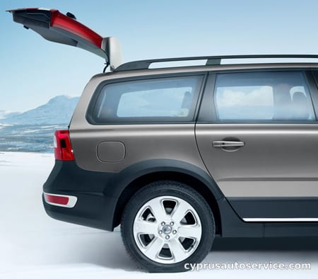 VOLVO XC70 3.2SE AWD