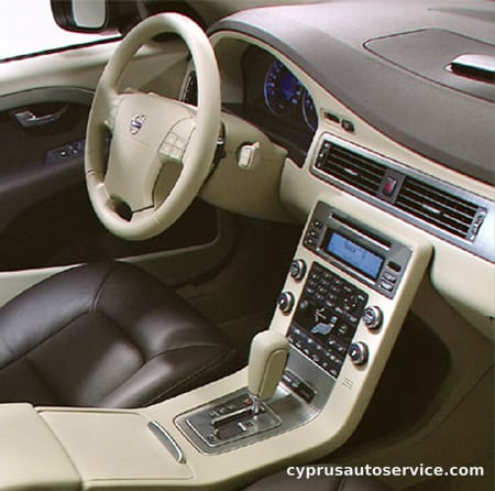 VOLVO XC70 3.2SE AWD