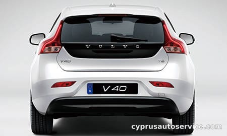 VOLVO V40 T2 KINETIC