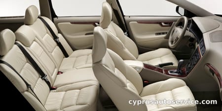 VOLVO V70 T-5