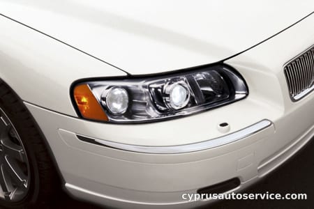 VOLVO V70 R