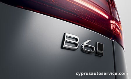 VOLVO V90 B6 AWD R-DESIGN