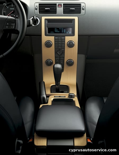 VOLVO C30 2.4I AKTIV