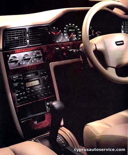 VOLVO 960 ROYAL