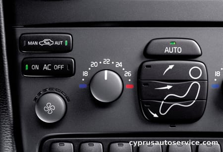 VOLVO S60 2.4 SE