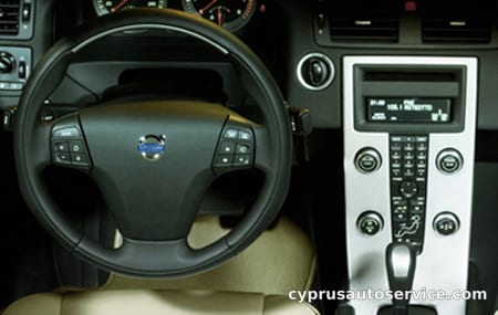 VOLVO C70 T5 GT