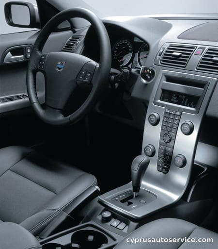 VOLVO S40 T-5 AWD