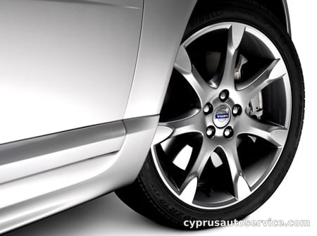 VOLVO S80 2.5T SE