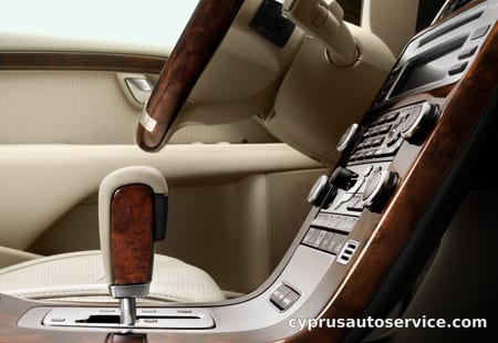 VOLVO S80 2.5T SE