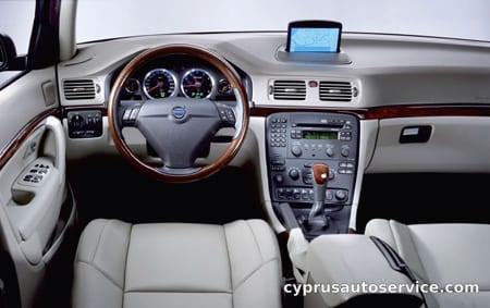 VOLVO S80 2.9