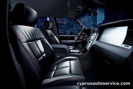 LINCOLN NAVIGATOR BASE GRADE