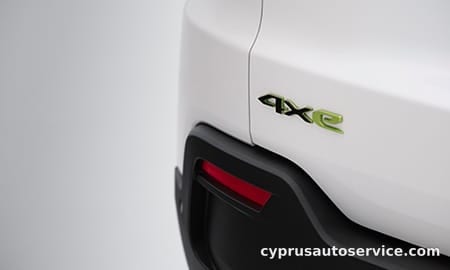 CHRYSLER JEEP JEEP AVENGER 4XE HYBRID UPLAND