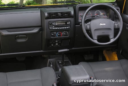 CHRYSLER JEEP JEEP WRANGLER SAHARA