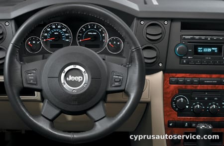 CHRYSLER JEEP JEEP COMMANDER LIMITED 5.7 HEMI