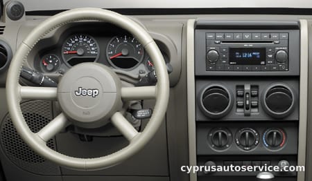 CHRYSLER JEEP JEEP WRANGLER UNLIMITED SAHARA