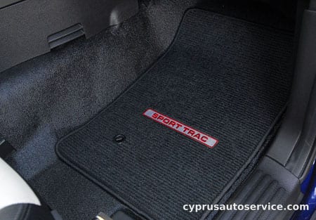 FORD EXPLORER SPORT TRAC XLT