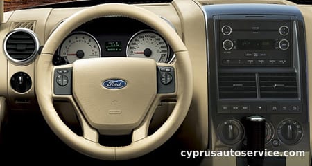 FORD EXPLORER SPORT TRAC XLT