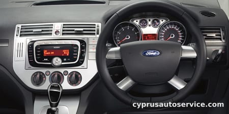 FORD KUGA TREND