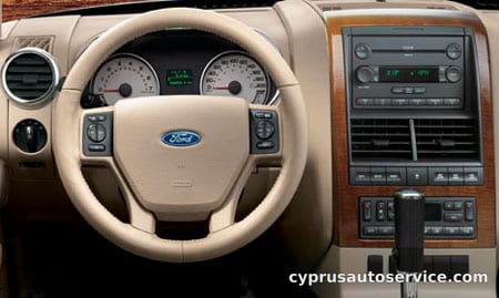FORD EXPLORER XLT