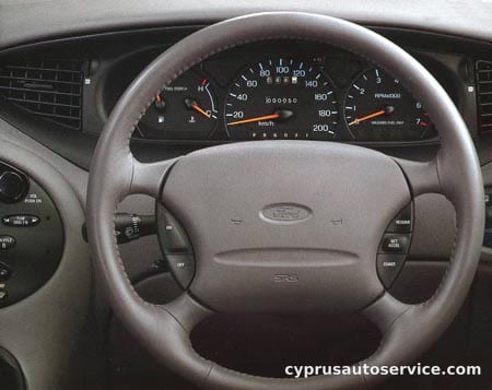 FORD TAURUS SEDAN LX