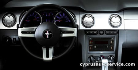 FORD MUSTANG V8 GT COUPE PREMIUM