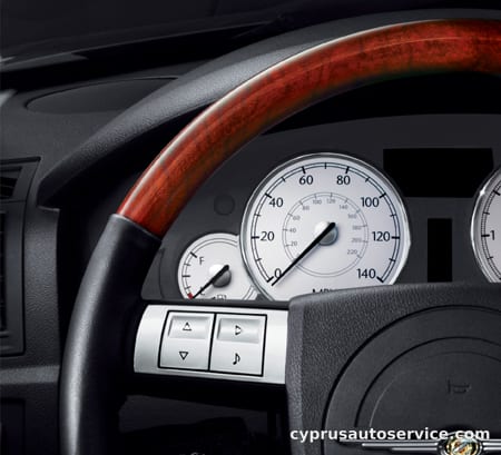 CHRYSLER 300C SRT8