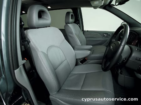 CHRYSLER GRAND VOYAGER LIMITED