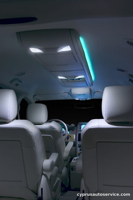 CHRYSLER GRAND VOYAGER TOURING