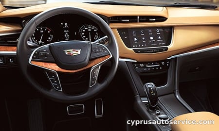 CADILLAC XT5 PLATINUM SPORT