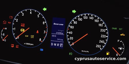 HYUNDAI GRANDEUR Q270