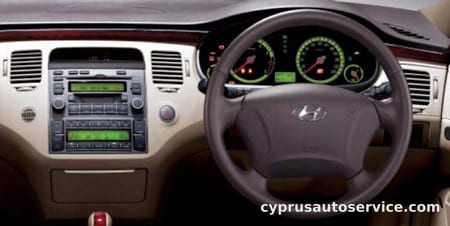 HYUNDAI GRANDEUR Q270