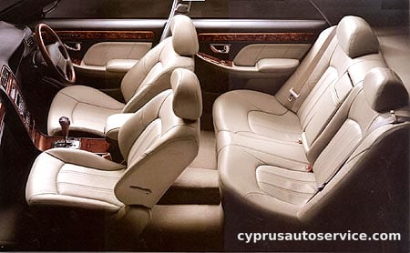 HYUNDAI XG300