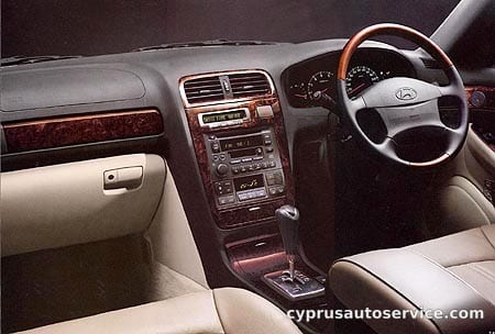 HYUNDAI XG300