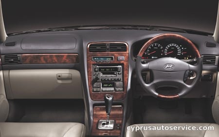 HYUNDAI XG300