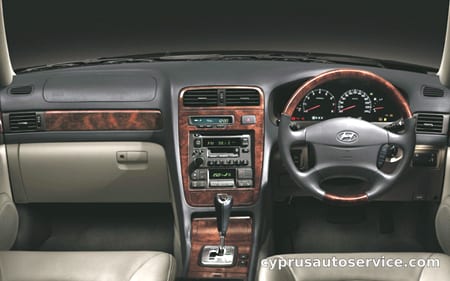 HYUNDAI XG300