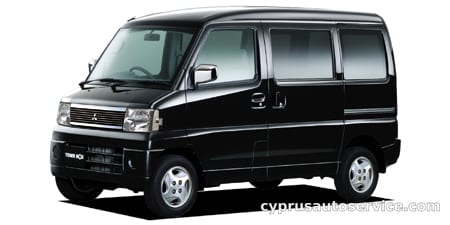 MITSUBISHI TOWN BOX LX