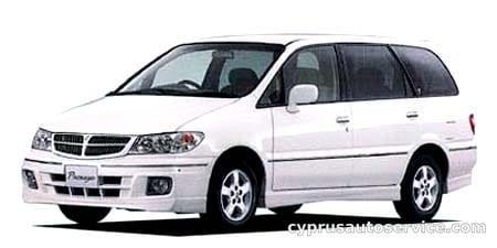 NISSAN PRESAGE PACIFIQUE WHITE PEARL EDITION