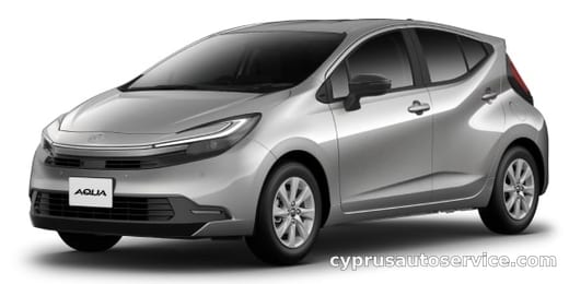 TOYOTA AQUA Z