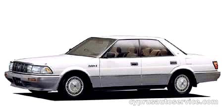 TOYOTA CROWN ROYAL SALOON