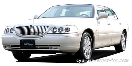 LINCOLN TOWNCAR SIGNATURE ST