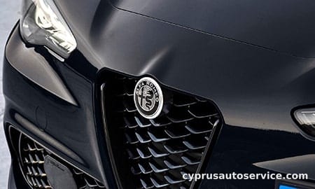 ALFA ROMEO GIULIA VELOCE MONOCHROME EDITION
