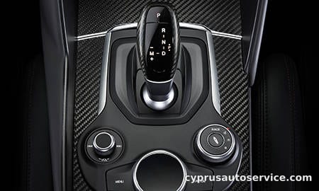 ALFA ROMEO GIULIA QUADRIFOGLIO CARBONIO