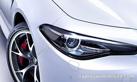 ALFA ROMEO GIULIA QUADRIFOGLIO ARGENTO