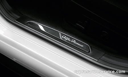ALFA ROMEO GIULIA QUADRIFOGLIO ARGENTO