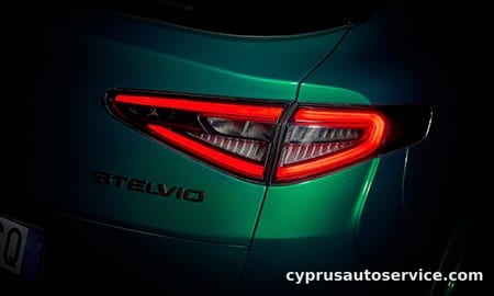 ALFA ROMEO STELVIO QUADRIFOGLIO 100TH ANNIVERSARIO