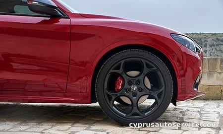 ALFA ROMEO STELVIO 2.0 TURBO Q4 TRIBUTO ITALIANO