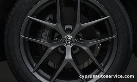 ALFA ROMEO STELVIO 2.0 TURBO Q4 MONOCHROME EDITION