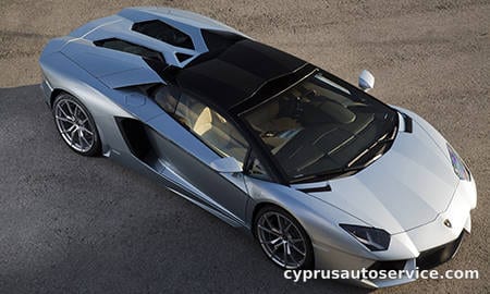 LAMBORGHINI AVENTADOR LP700-4 LOADSTER