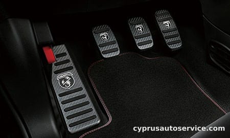 ABARTH 695 ESSEESSE BASE GRADE